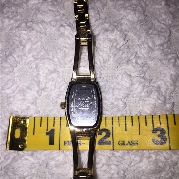 Armitron // Mother of Pearl Watch - Picture 6 of 7